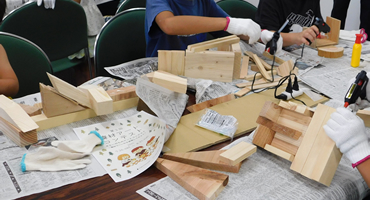 廃材アートコンテスト写真1